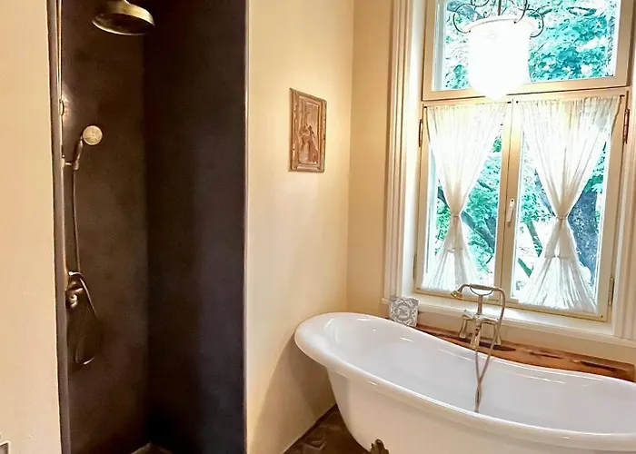 Apartment Near Old Town, Eco-friendly High Quality 3-rooms *